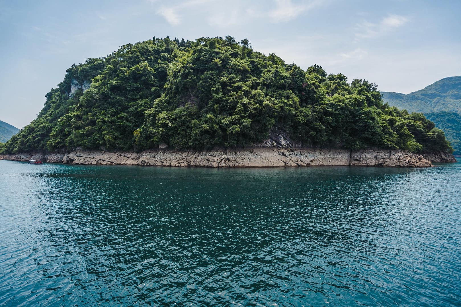 photo of scenic islet